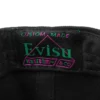 Logo med brodert måke.